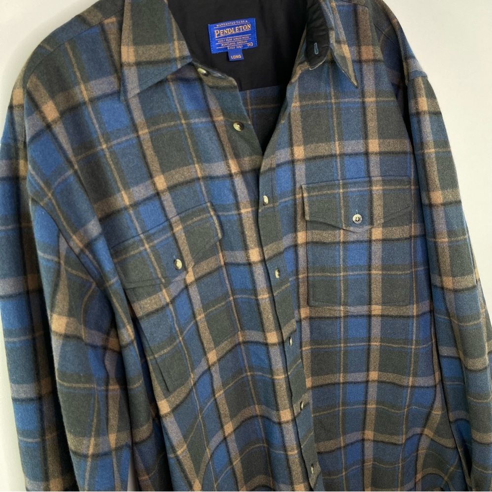 Pendleton Men's Blue Plaid Button-Up Wool Shirt - Picture 3 of 6